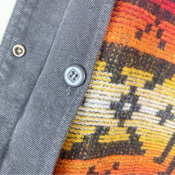 VINTAGE WOOLRICH Black Denim Jacket Serape Aztec Wool Lining Faded Distressed L - Picture 11 of 13